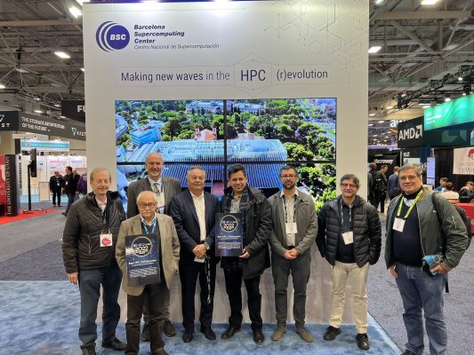 Proyecto RISC2 en que participa el NLHPC recibe premios 2022 de HPCwire